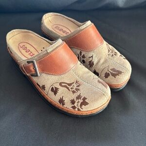 Klogs Stylish Brown and Tan for Women 8.5